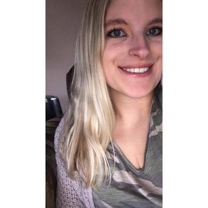 Meet your Posher, Abby