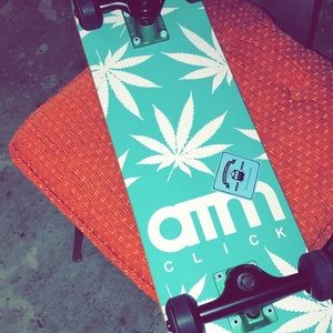 Click ATM Skateboard. 7.75