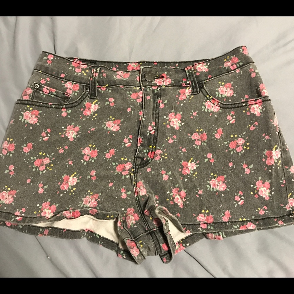 Urban Outfitters High Rise Floral Shorts