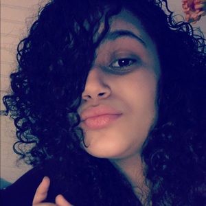 Meet your Posher, Beverly