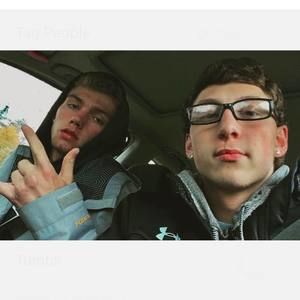 Meet your Posher, Hunter