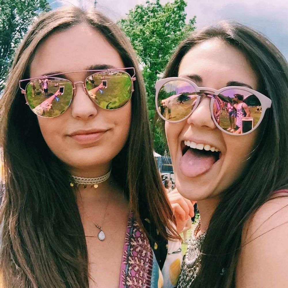 Meet your Posher, Chloe