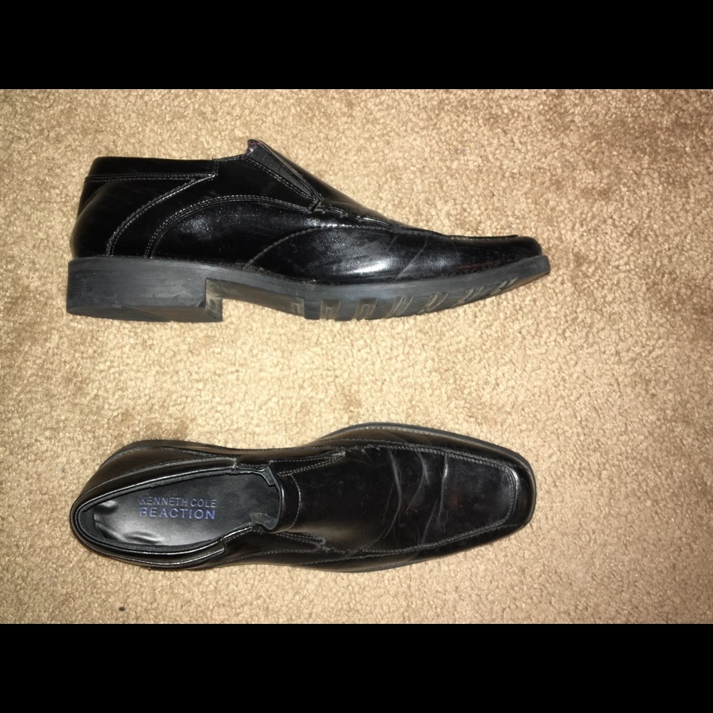 Kenneth Cole dress shoes black