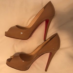 Christian Louboutin Very Prive Size 40