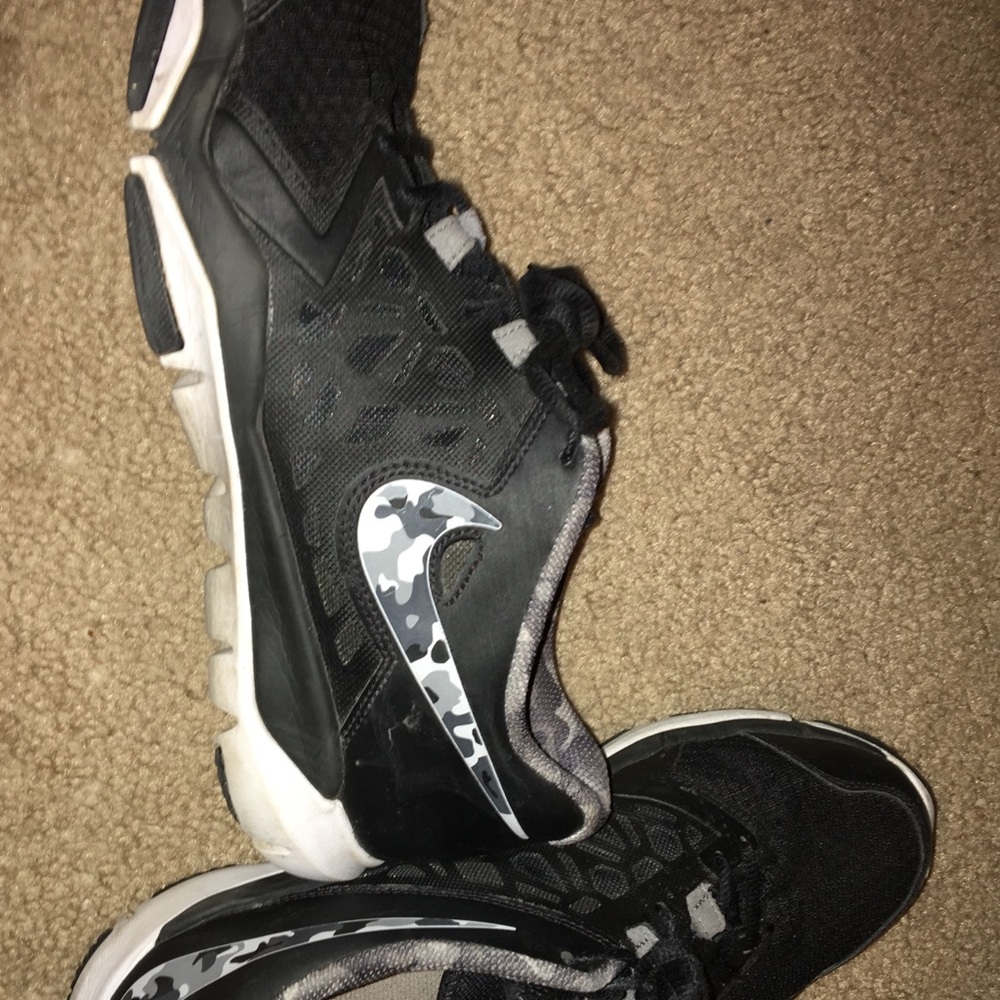 Nike camo men’s shoes