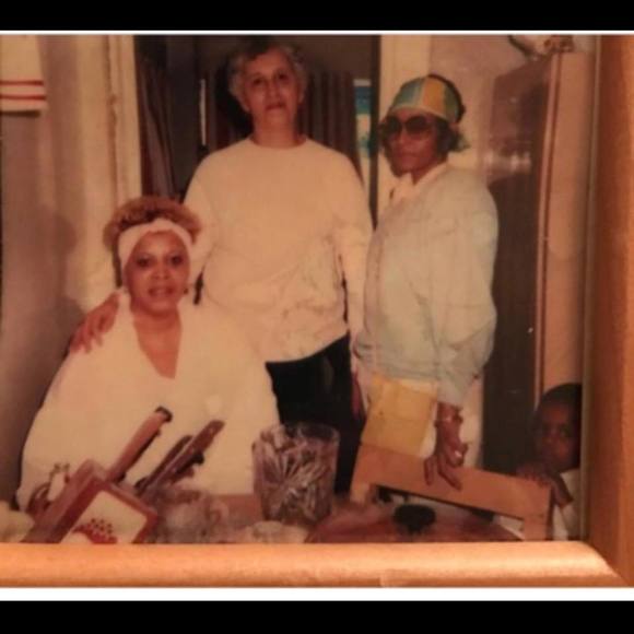 Meet your Posher, Nuyen - Picture 1 of 1