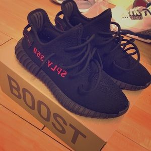 Yeezy Boost 350 V2 BRED BLACK AND RED
