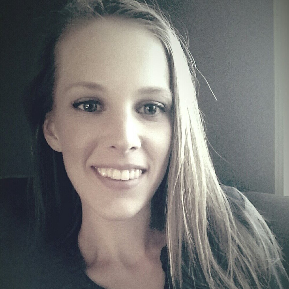 Meet your Posher, Evi