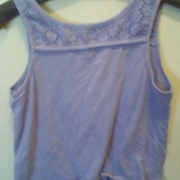 Cute summer shirt with tie waist. - Picture 2 of 2