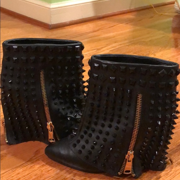 Black leather studded Booties w/ gold zippers - Picture 3 of 7