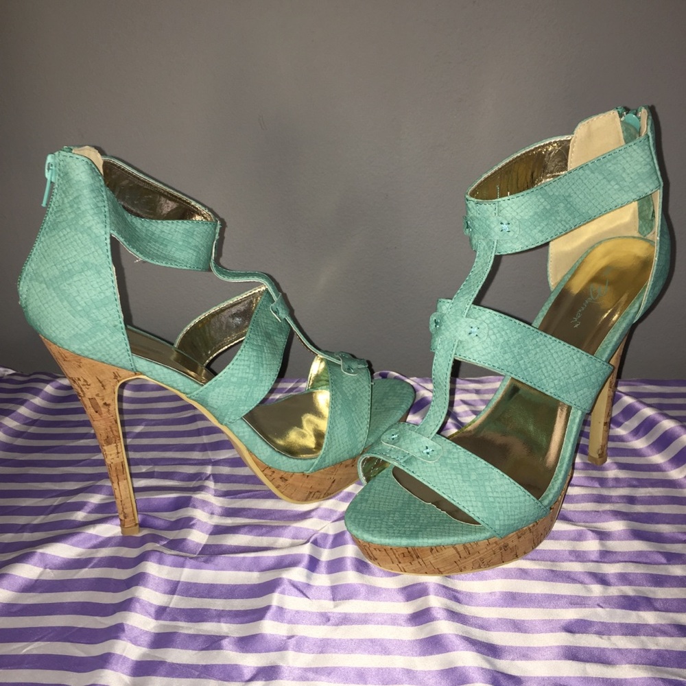 Women’s Heels, great condition, worn once!
