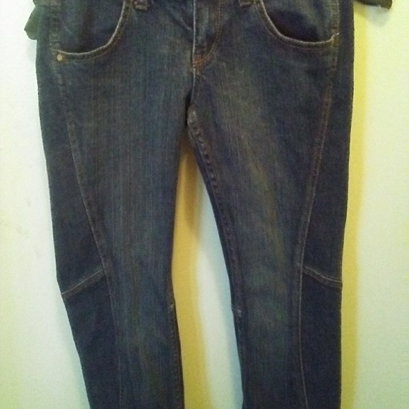 Jeans - Picture 2 of 3