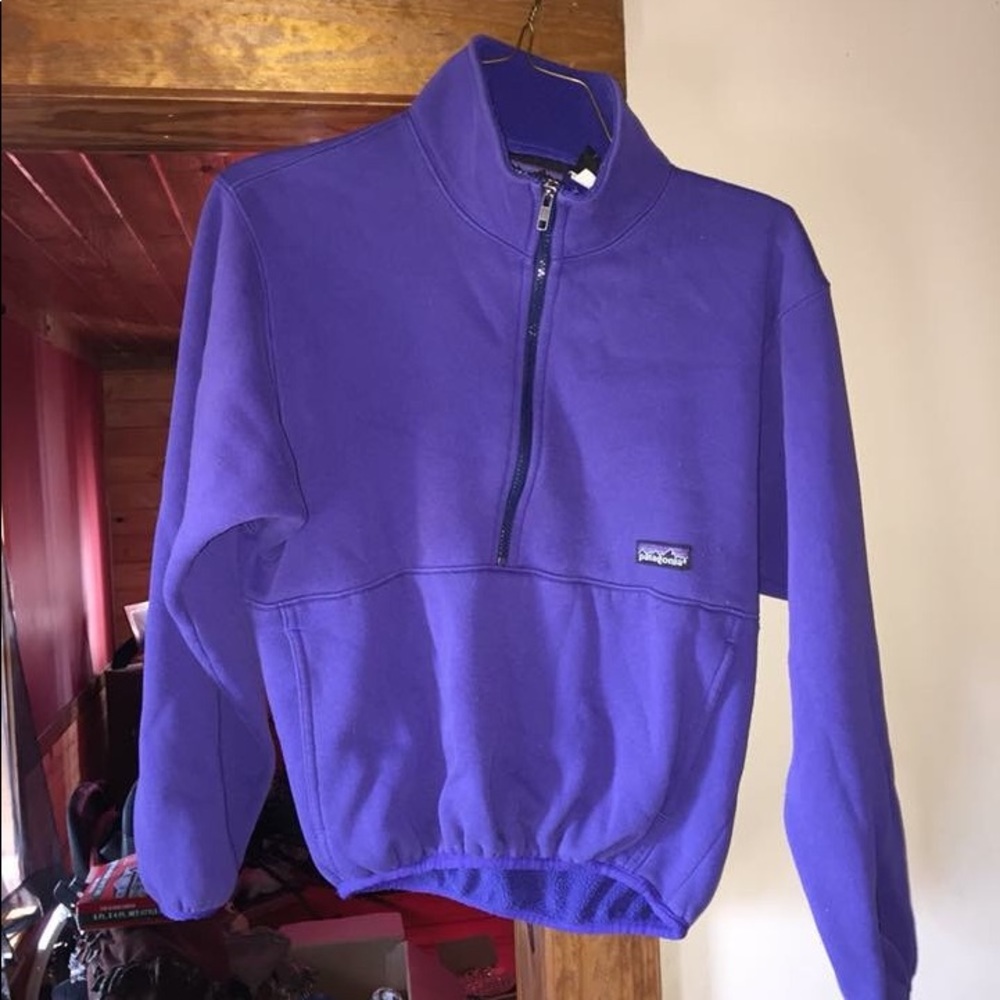 Purple Patagonia sweatshirt size S