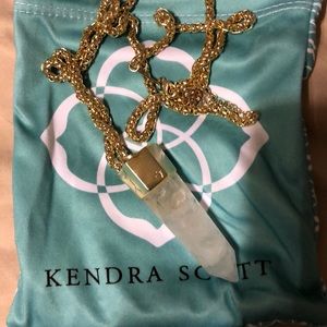 Kendra Scott necklace