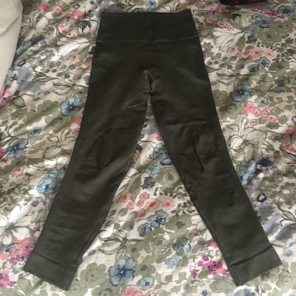 Olive lululemon leggings