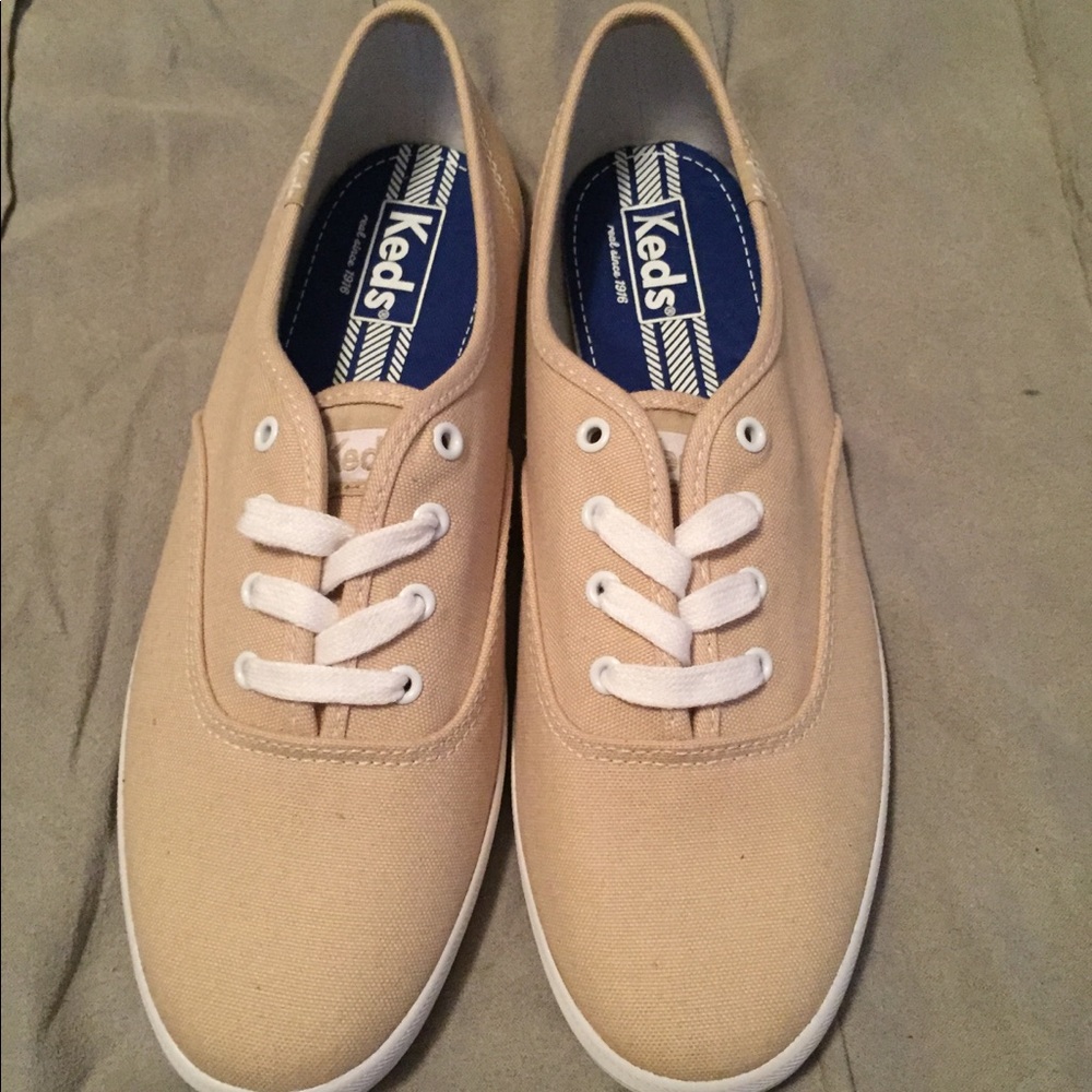 Brand new tan Ked sneakers size 8.5
