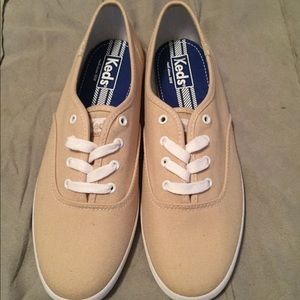 Brand new tan Ked sneakers size 8.5