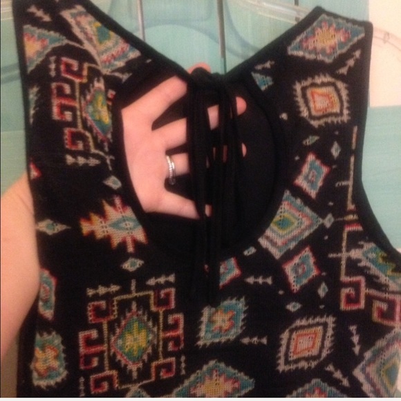 Tribal Print Dress - Picture 4 of 6