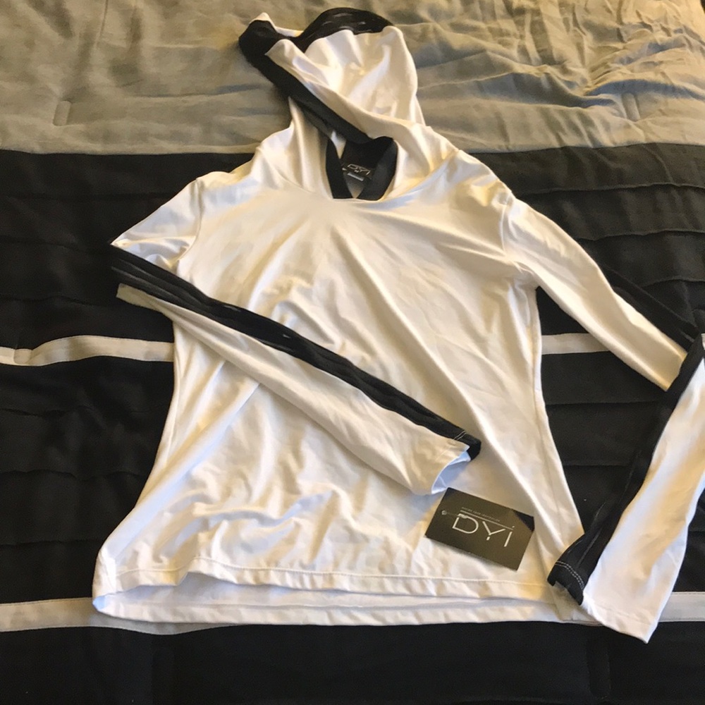 DYI long-sleeve athleisure wear