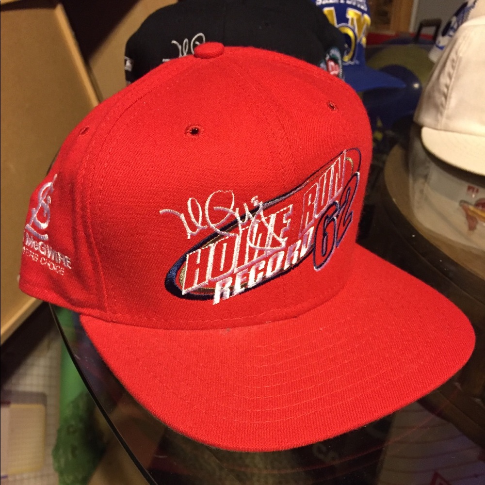 ⚾️St. Louis Mark McQuire Snapback⚾️