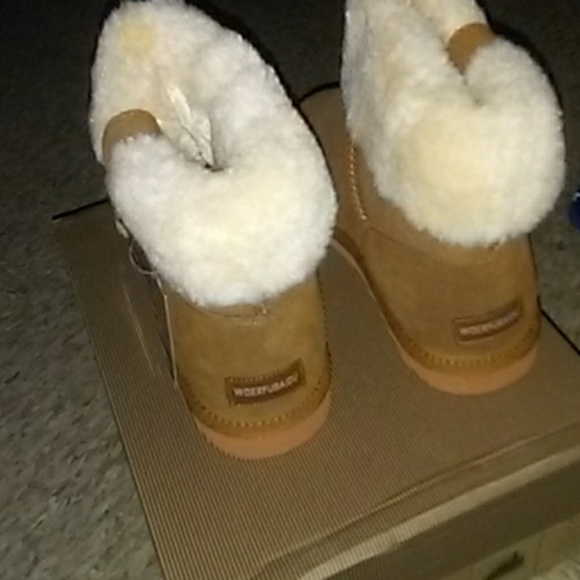 Women's winter boots - Picture 2 of 2