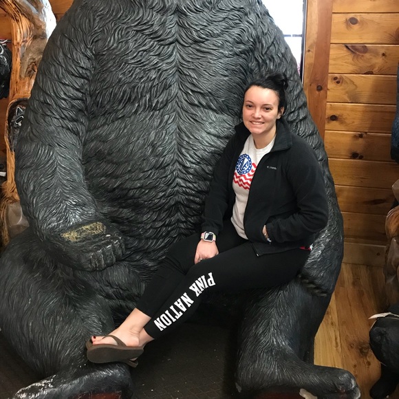 Meet your Posher, Angela - Picture 1 of 1