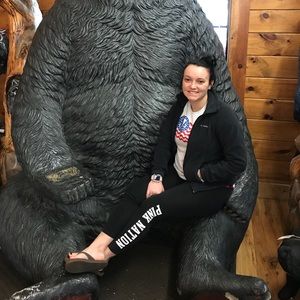 Meet your Posher, Angela