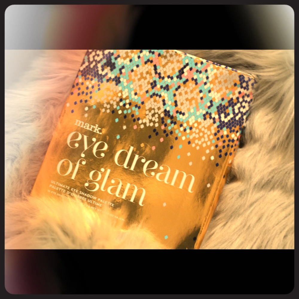 mark Eye Dream of Glam eyeshadow palette