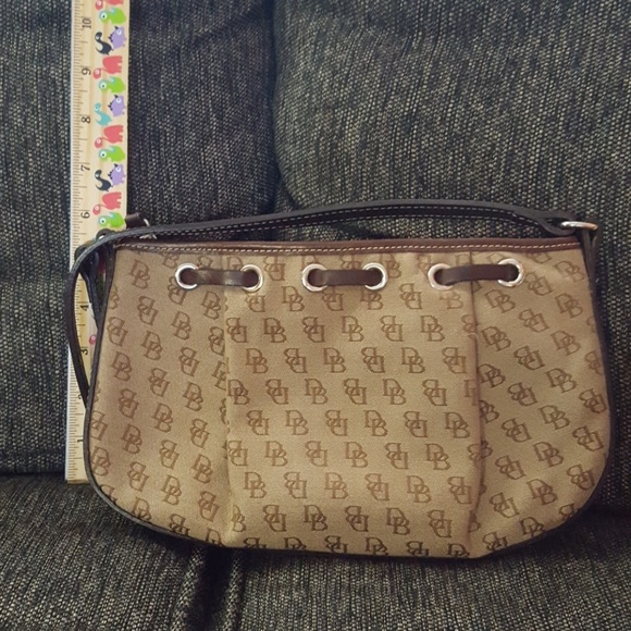 Dooney and Bourke bag - Picture 2 of 6