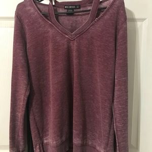 Open shoulder sweatshirt