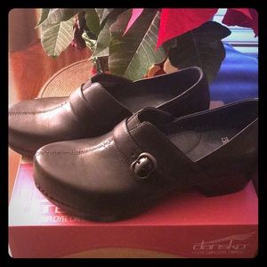 Dansko Tamara black clogs