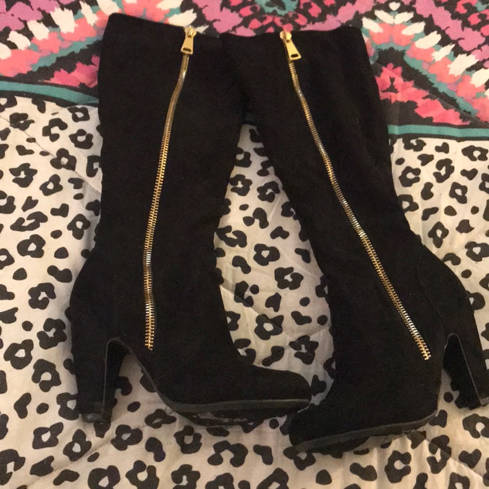Tall black boots size 9