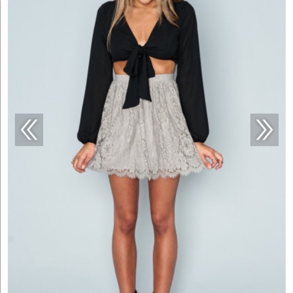 NAT-TIE-LIE TIE TOP ~ BLACK CRISP