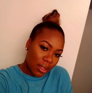 Meet your Posher, Kwanita