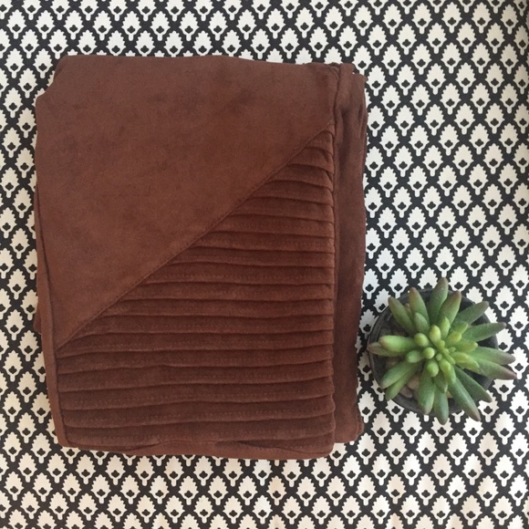 Small Brushed Suede Moto Leggings - Picture 2 of 4