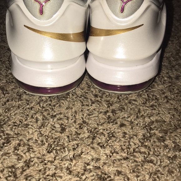 KD 7 Aunt Pearl - Picture 3 of 3