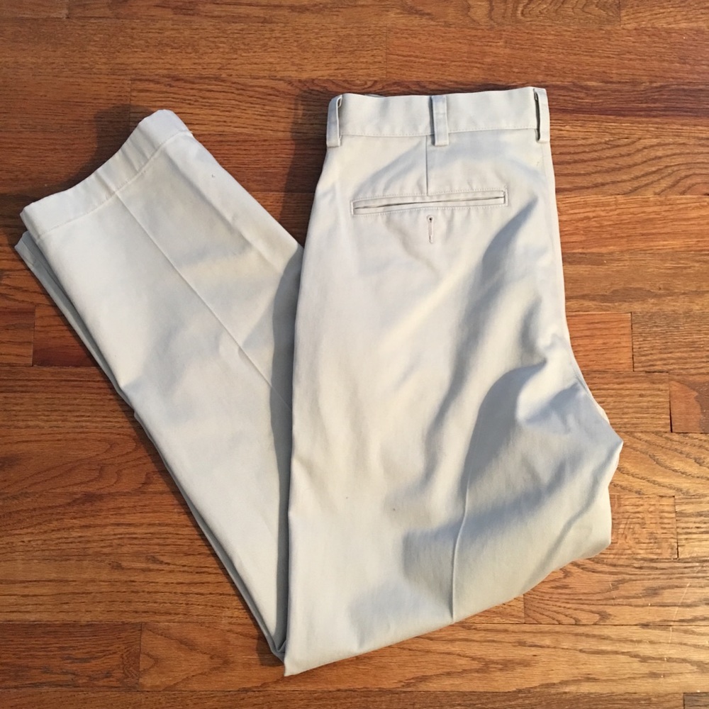 LL Bean Mens Khakis - 33 x 29