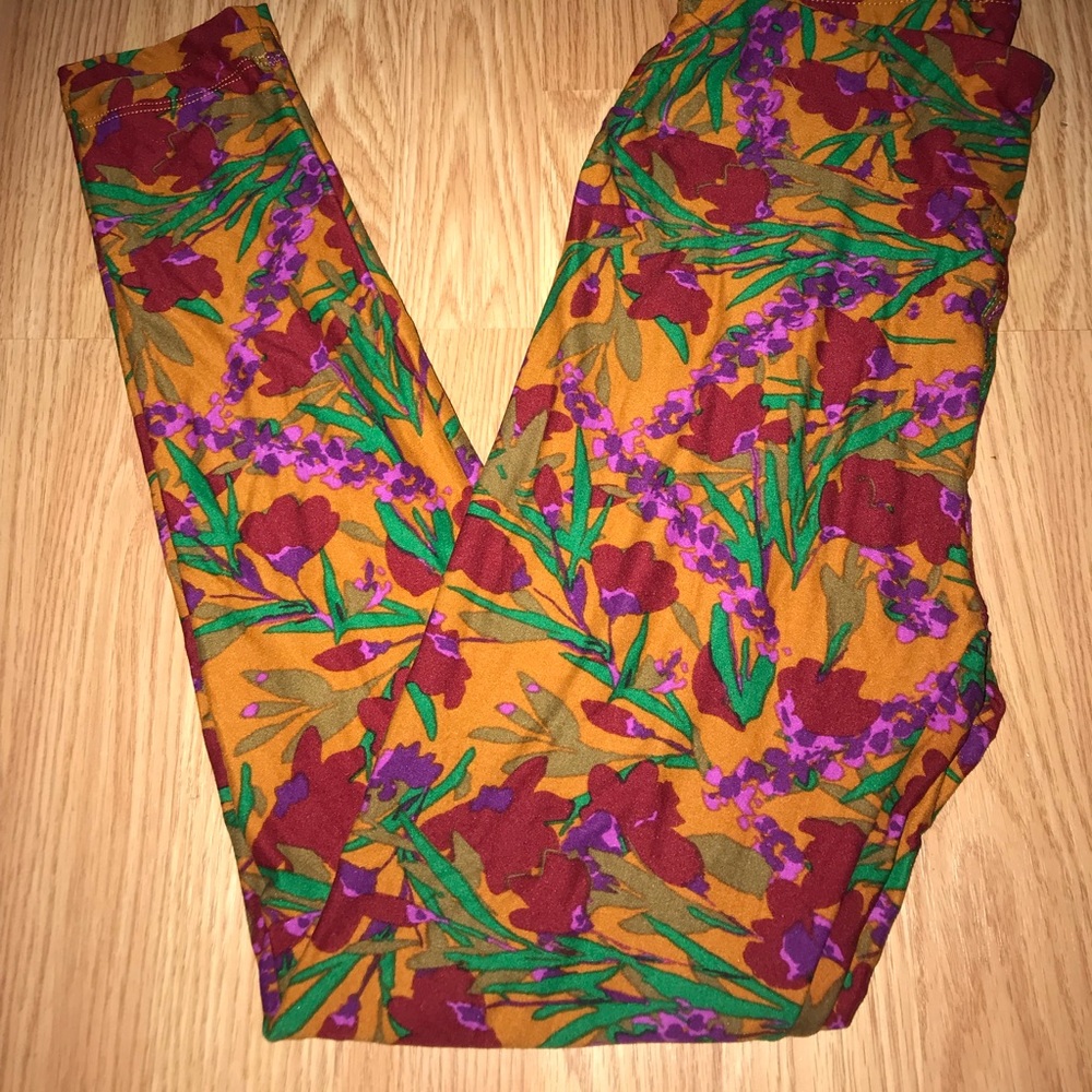 One size LuLaRoe leggings
