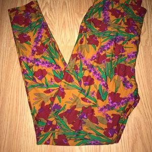 One size LuLaRoe leggings