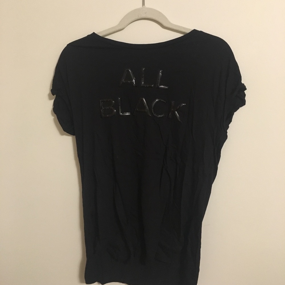 Forever 21 ALL BLACK T-shirt