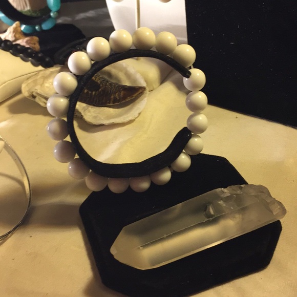 AlabasterJade 18KGP necklace/Bracelet set - Picture 6 of 12