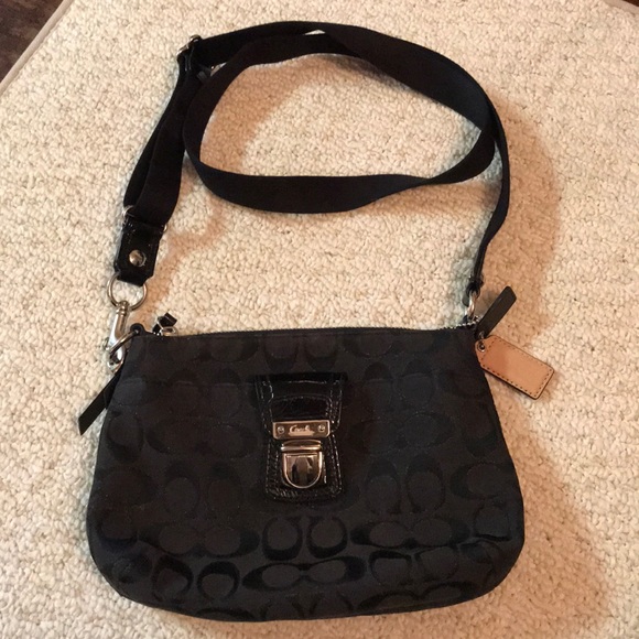 Coach Handbags - Coach Crossbody Purse