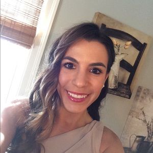 Meet your Posher, Regina