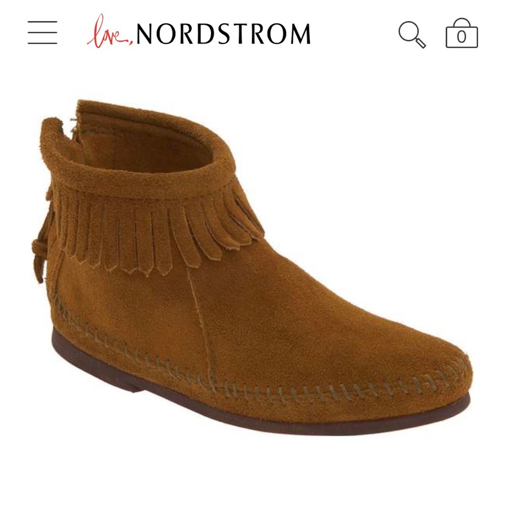 Minnetonka back zip fringe booties size 4