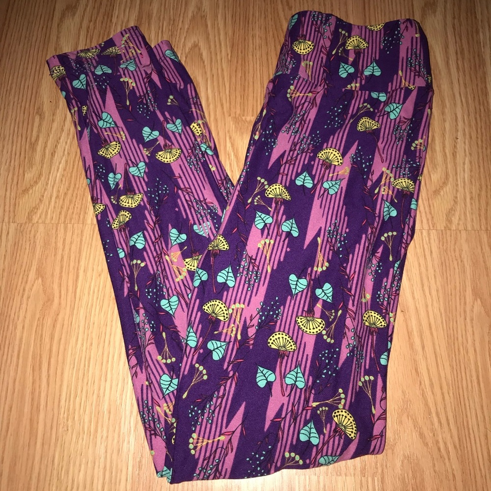 One size LuLaRoe leggings