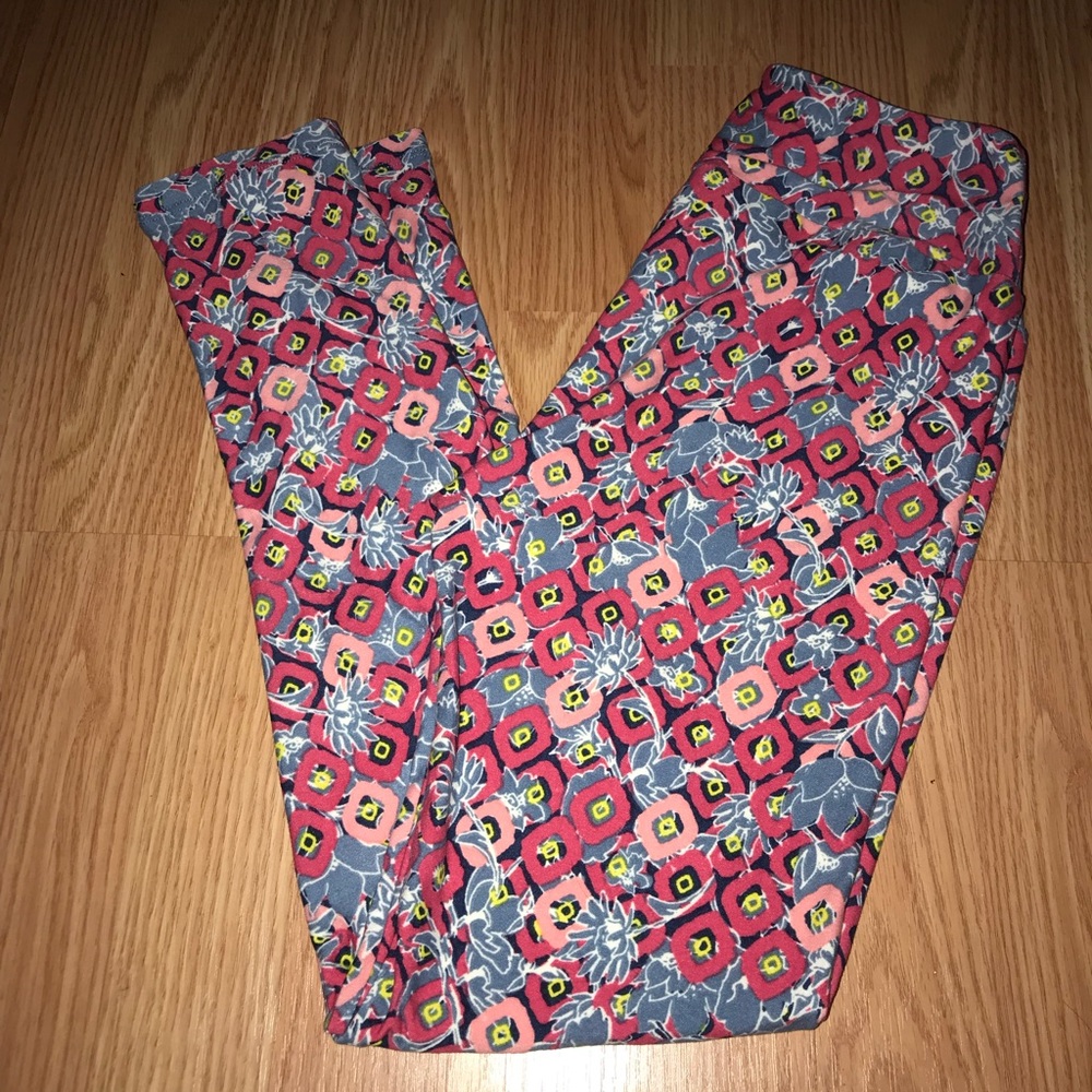 One size LuLaRoe leggings
