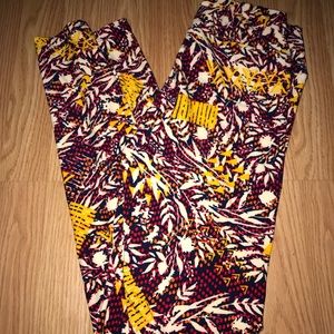 One size LuLaRoe leggings