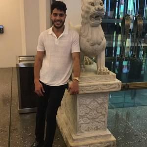 Meet your Posher, Justin