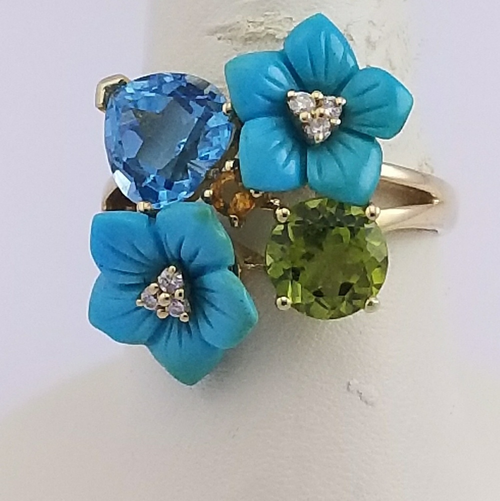 Yellow gold ring