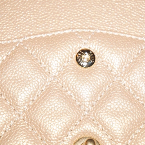 CHANEL Gold caviar double flap jumbo - Picture 2 of 8